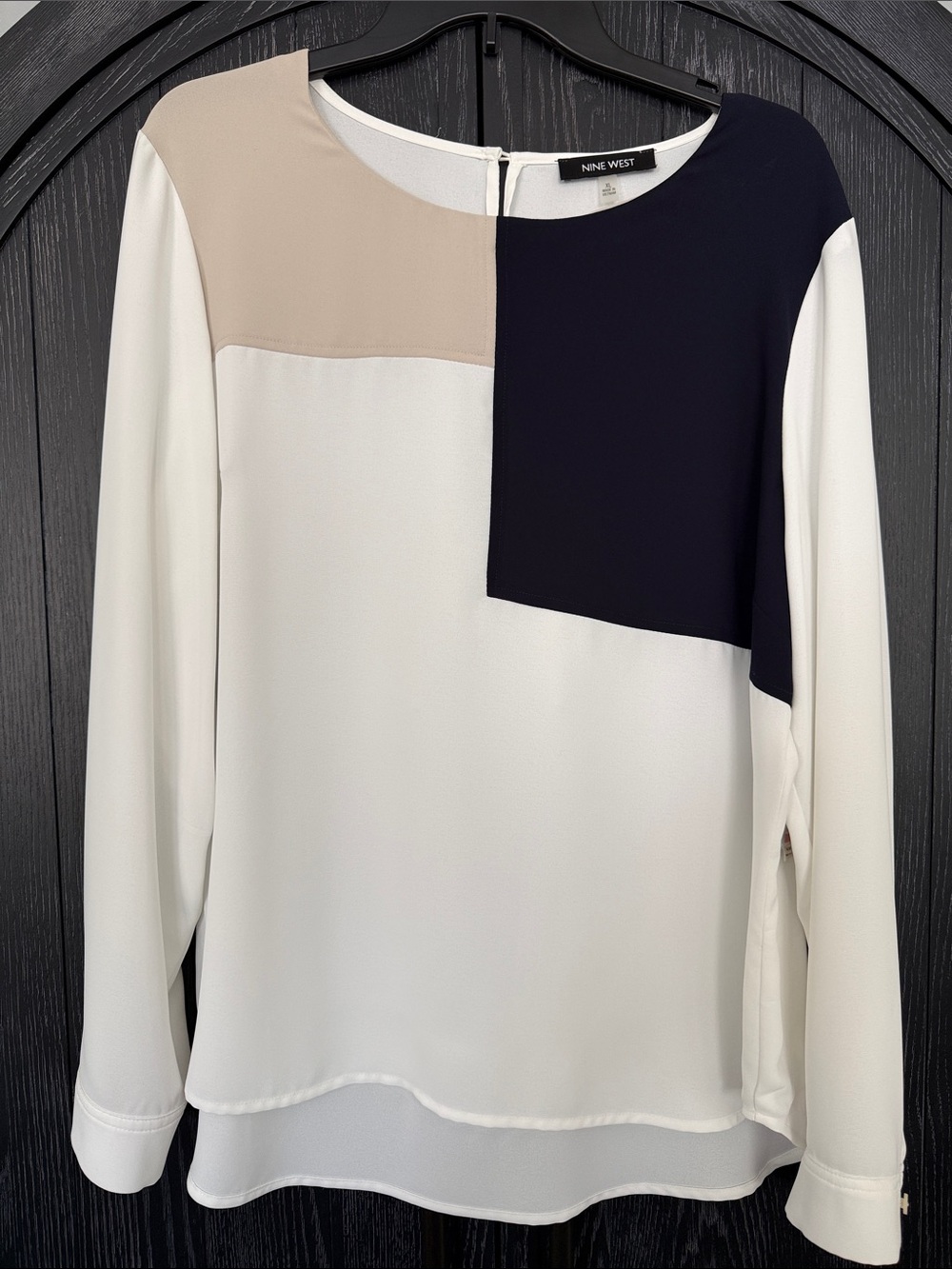 Nine West Ivory Colorblock Long-Sleeve Top with Navy & Beige Panels NWT, Sz. XL